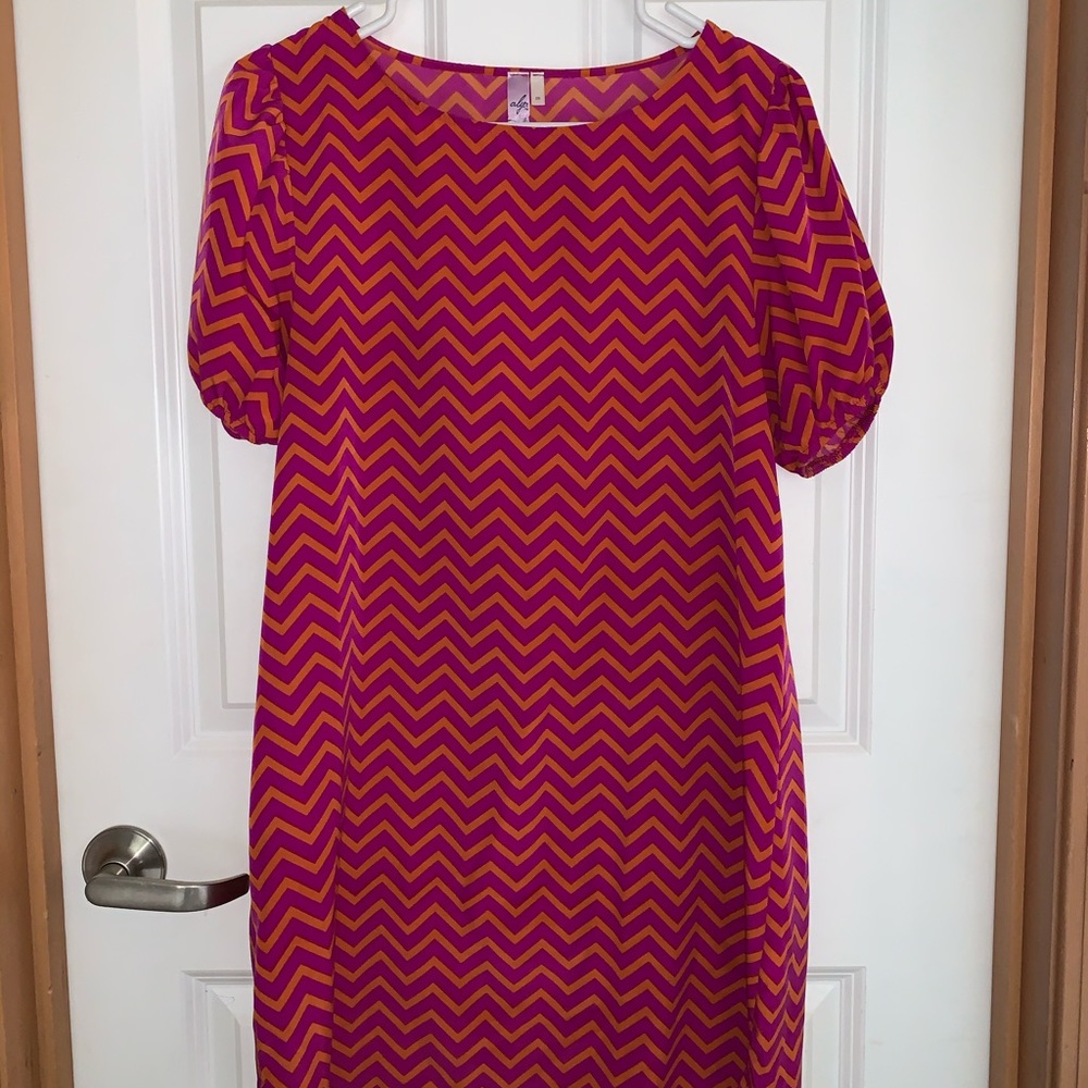 Short dress